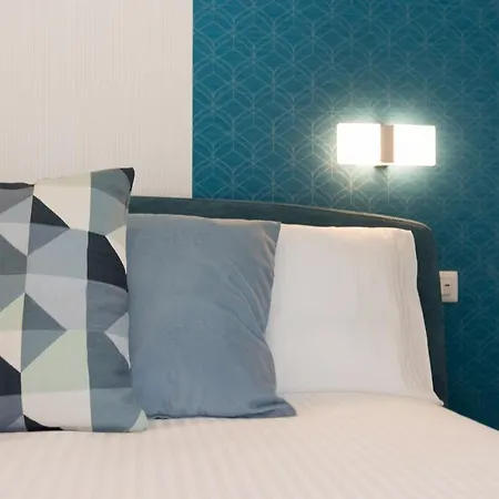 Meridian Unita 4 *